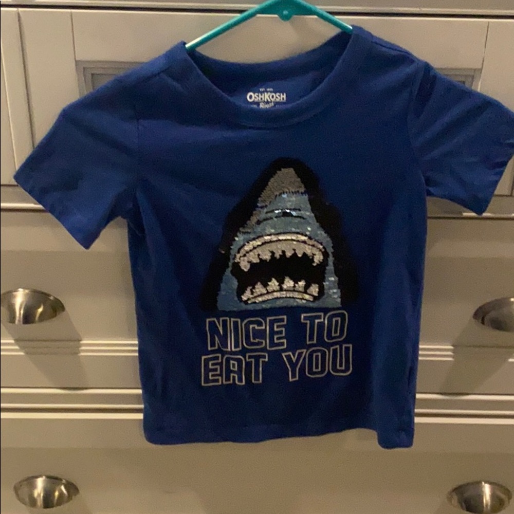 Oshkosh shark tee
